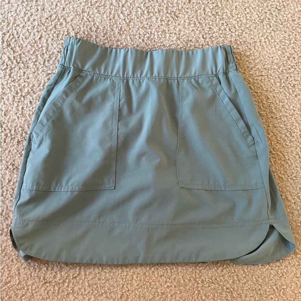 Light Green Athletic Skort with Front Pockets